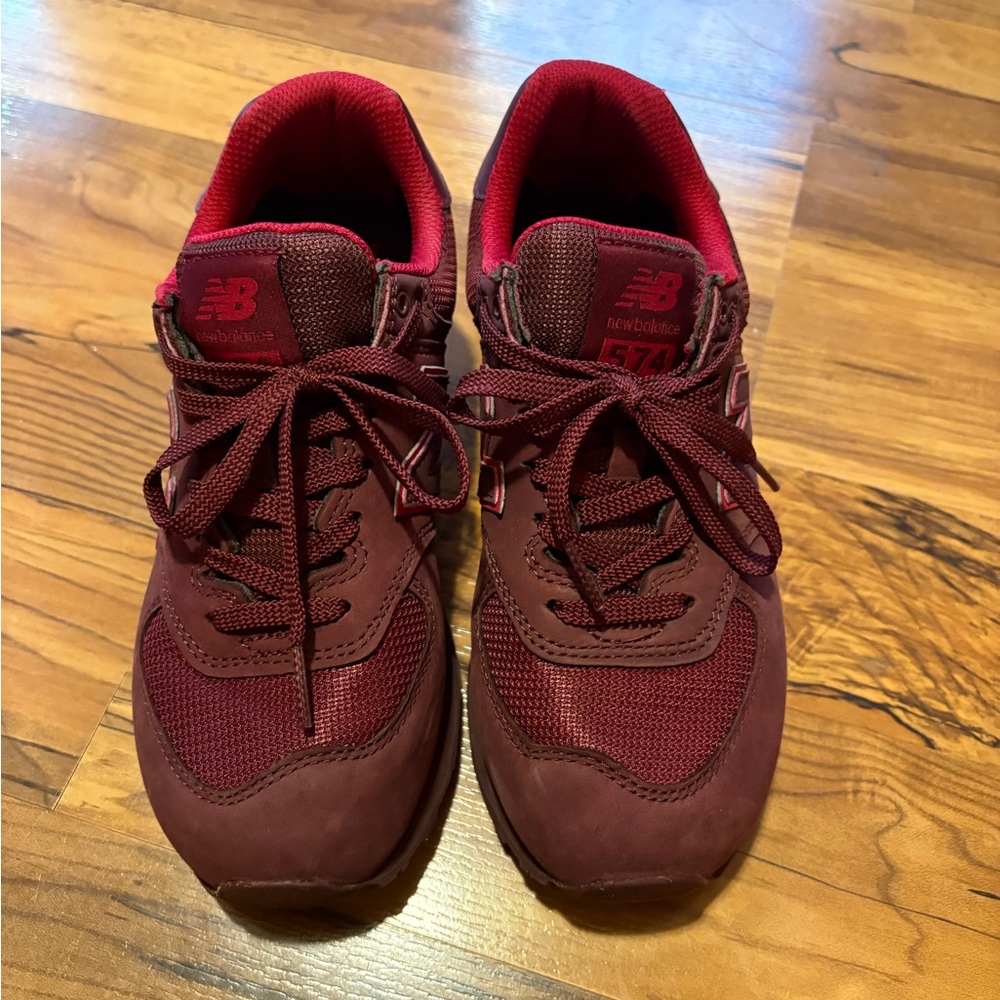 New Balance size 7.5. Very good condition